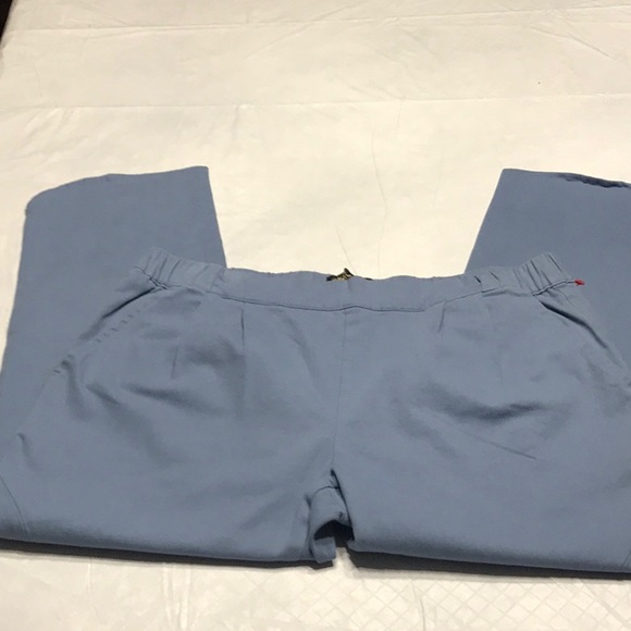 United By Blue~~Capris/Cropped 💙 - Picture 11 of 11